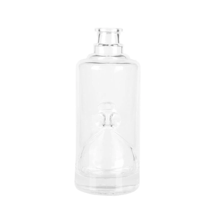 Embossing Logo Whiskey Glass Bottles 650ml